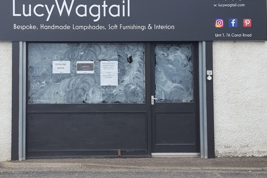 Lucy Wagtail Shop Sign