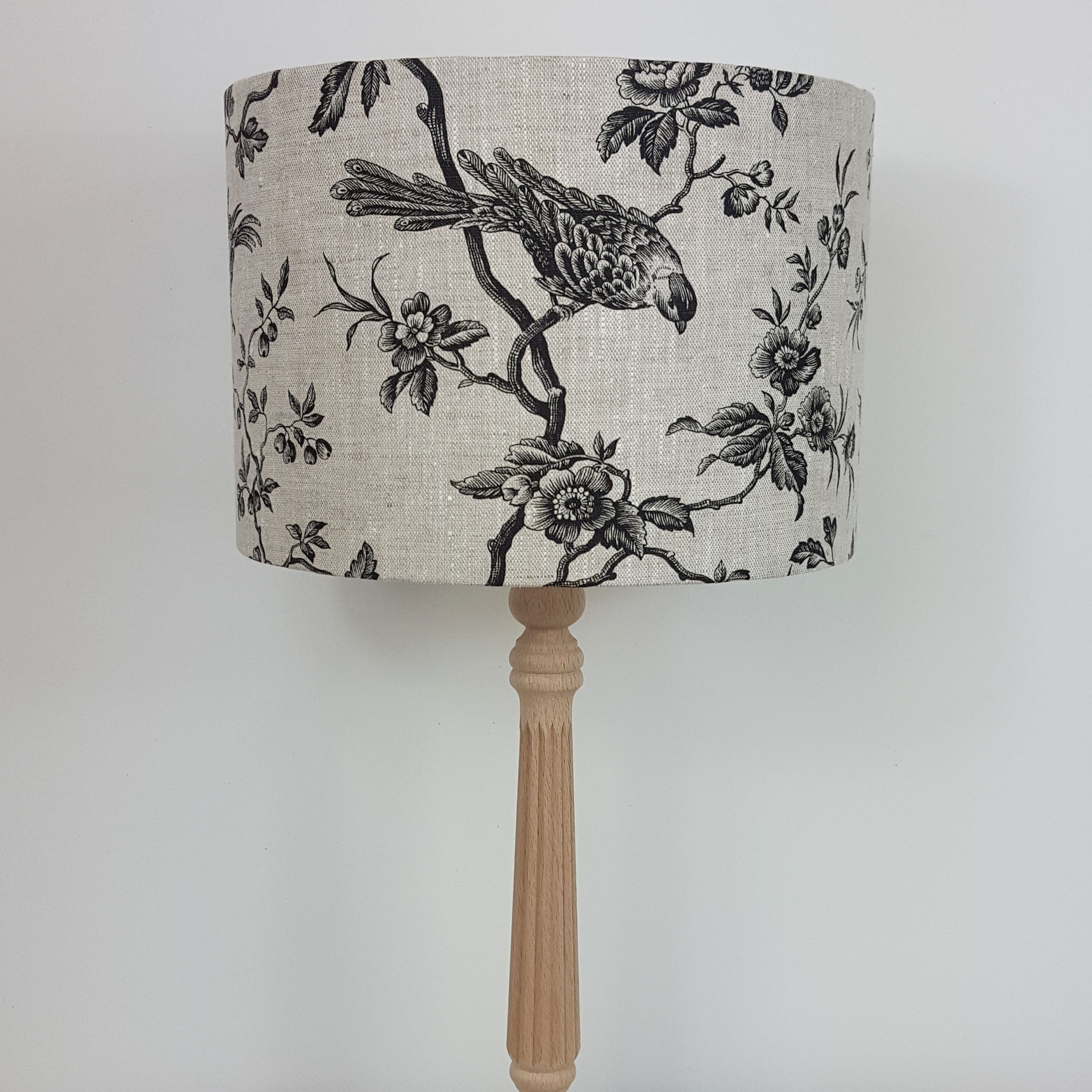 Mesagne in Natural and Black Linen Lampshade